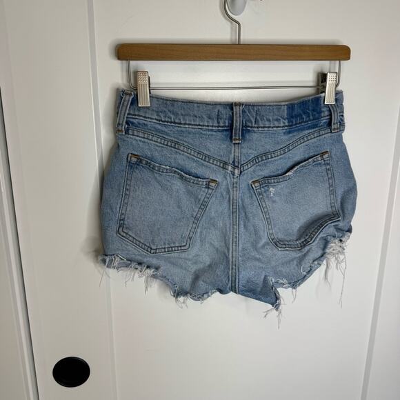 Abercrombie & Fitch The Mom Short Curve Love Mid Rise Cut Off Denim Shorts 27/4 - Picture 5 of 6